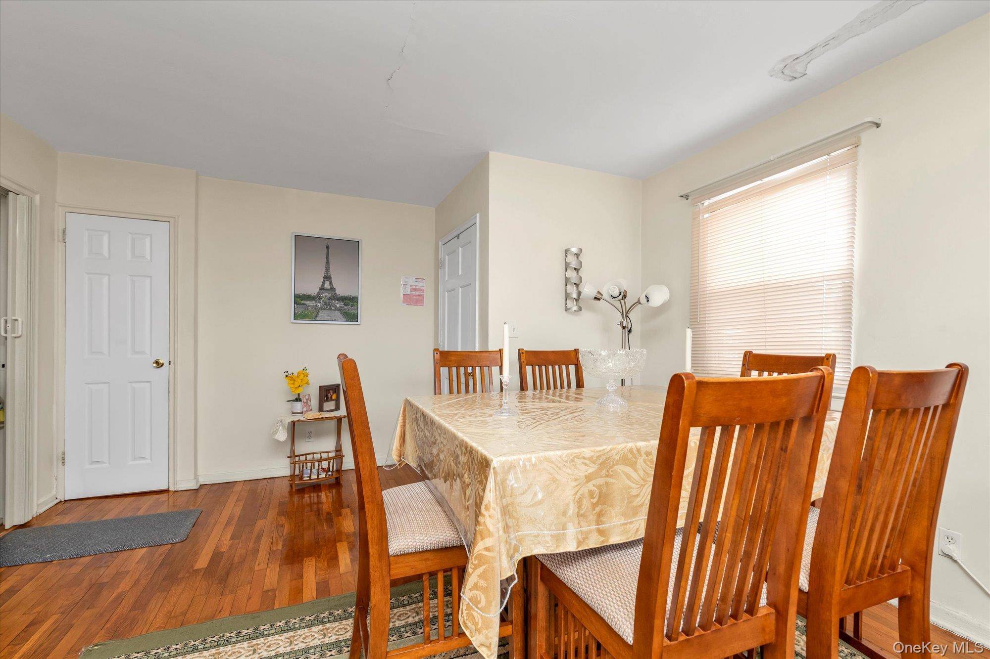 Apartamento com 1 Quartos à Venda em New Hyde Park - Nova Iorque - EUA - 6