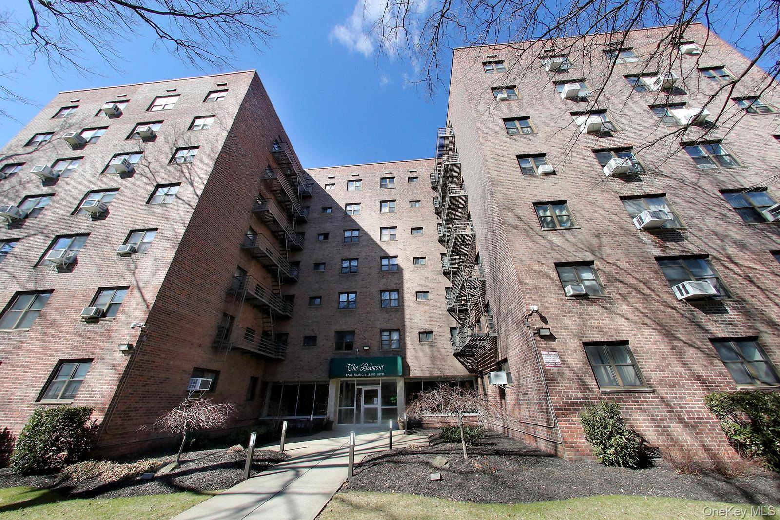 Apartamento com 1 Quartos à Venda em Queens Village - Nova Iorque - EUA - 1