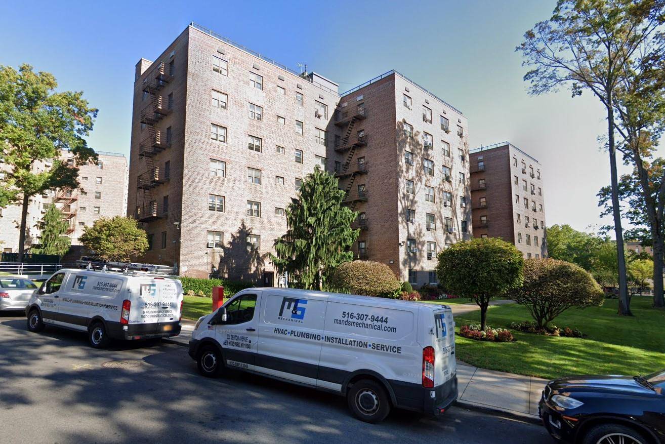 Apartamento com 1 Quartos à Venda em Queens Village - Nova Iorque - EUA - 1
