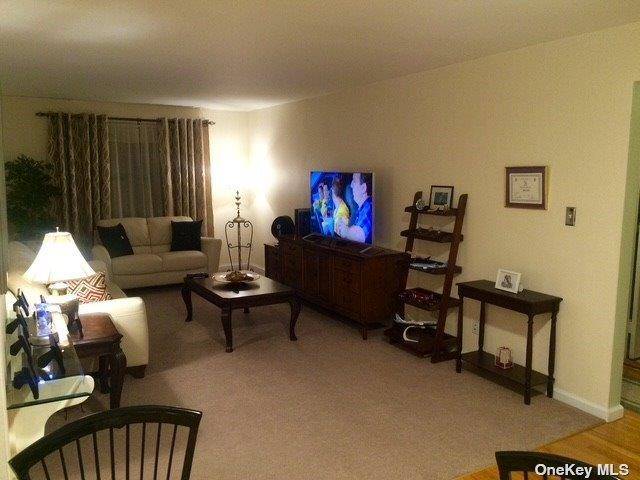 Apartamento com 1 Quartos à Venda em Queens Village - Nova Iorque - EUA - 3