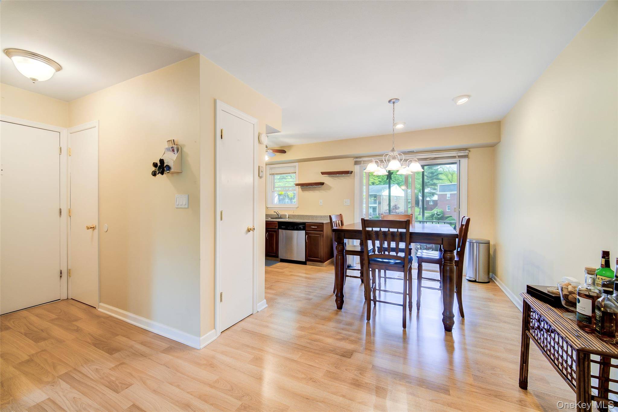 Apartamento com 1 Quartos à Venda em Suffern - Nova Iorque - EUA - 6