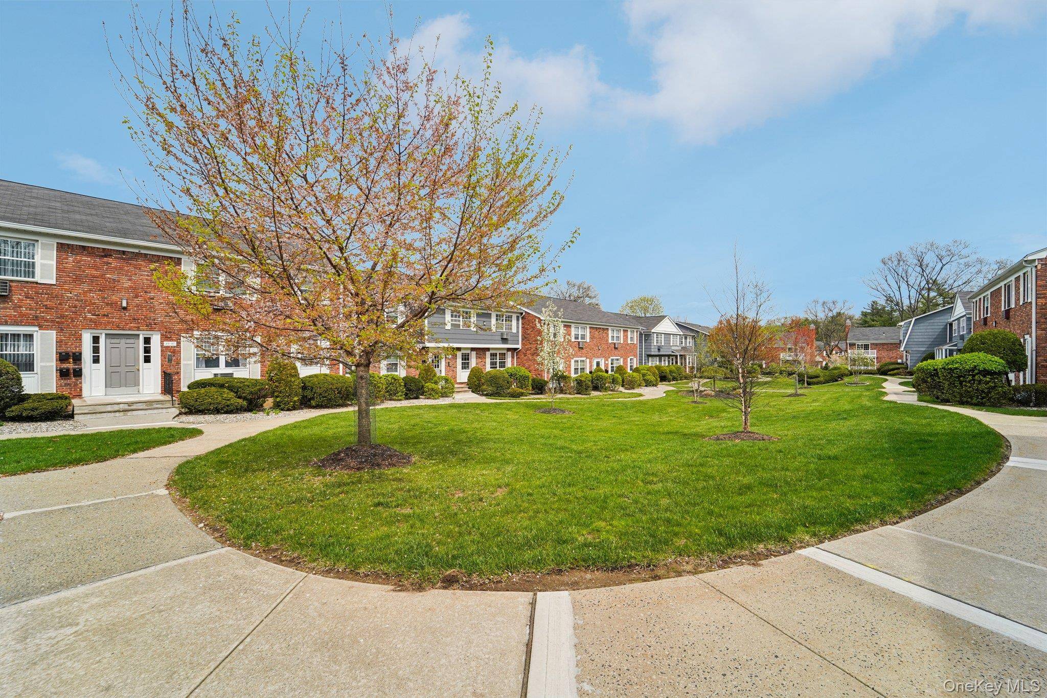 Apartment with 1 Bedroom for Sale in Suffern - New York - USA - 3