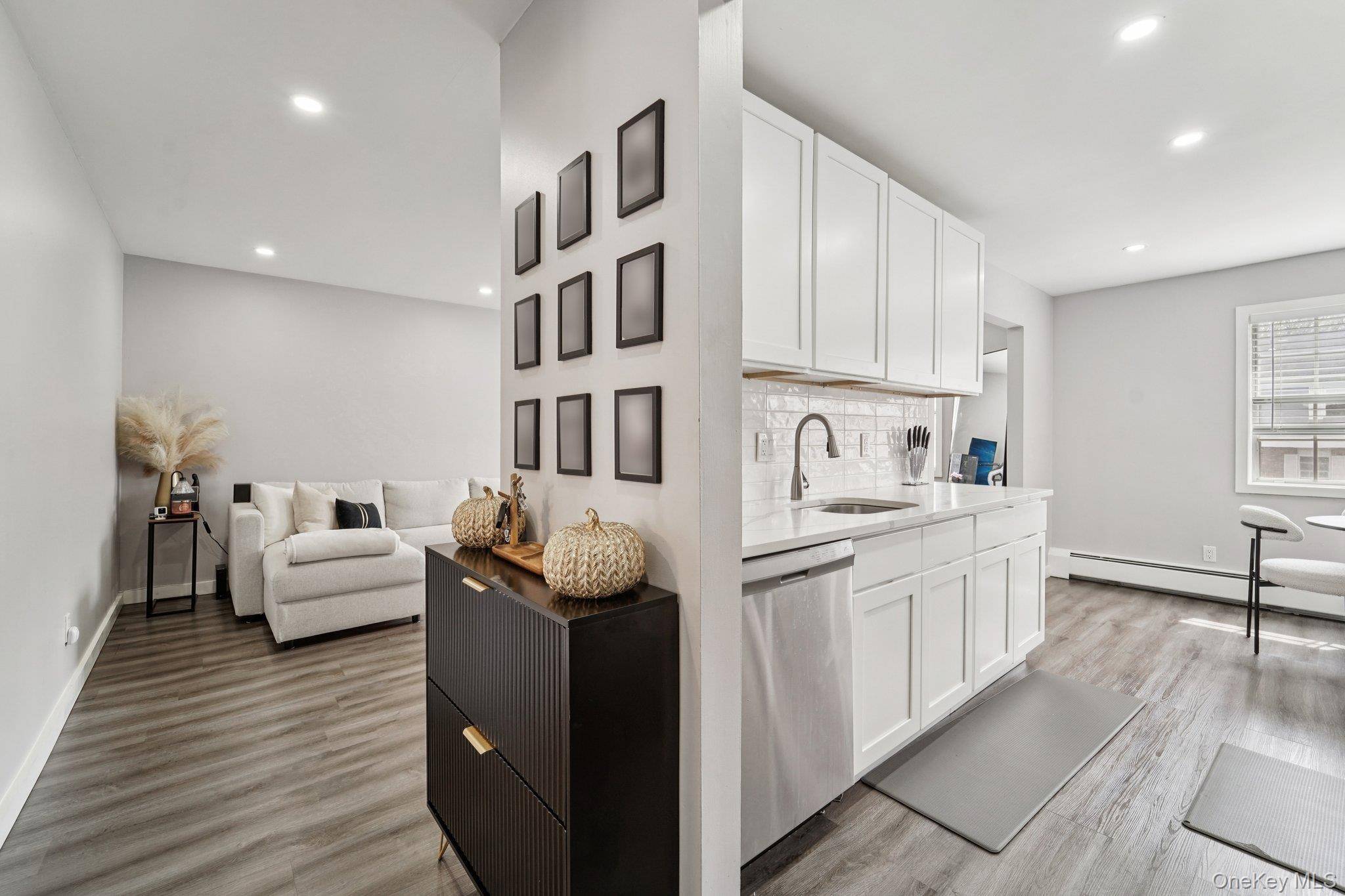 Apartment with 1 Bedroom for Sale in Suffern - New York - USA - 4