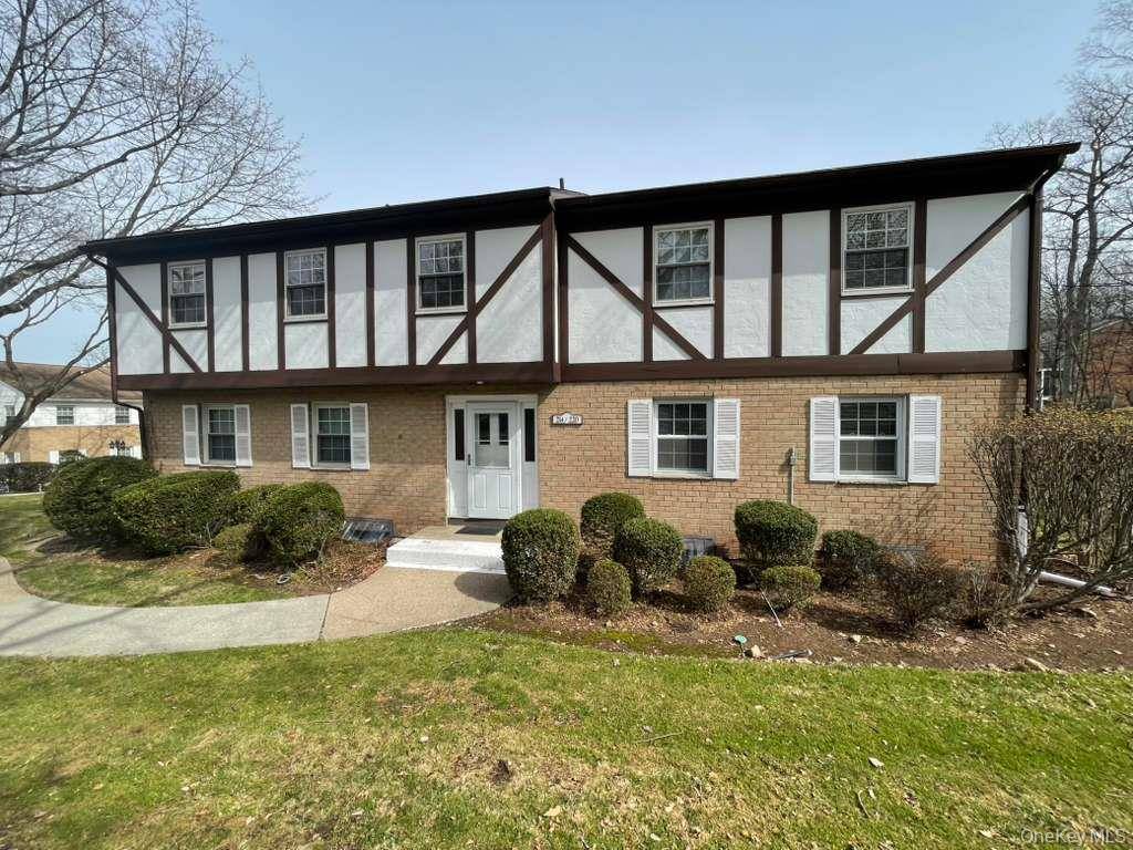 Apartment with 1 Bedroom for Sale in Suffern - New York - USA - 1