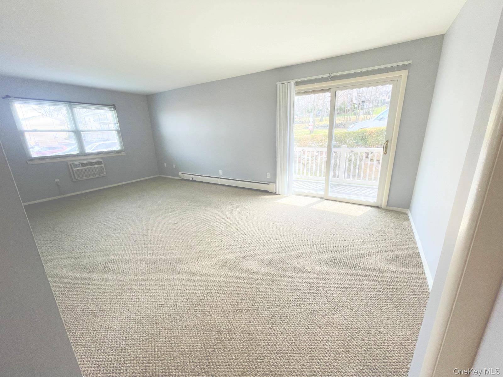 Apartment with 1 Bedroom for Sale in Suffern - New York - USA - 3