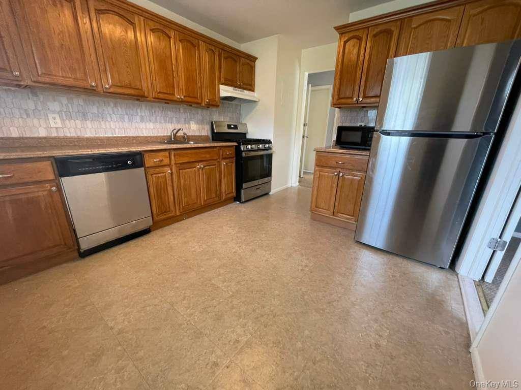 Apartment with 1 Bedroom for Sale in Suffern - New York - USA - 4