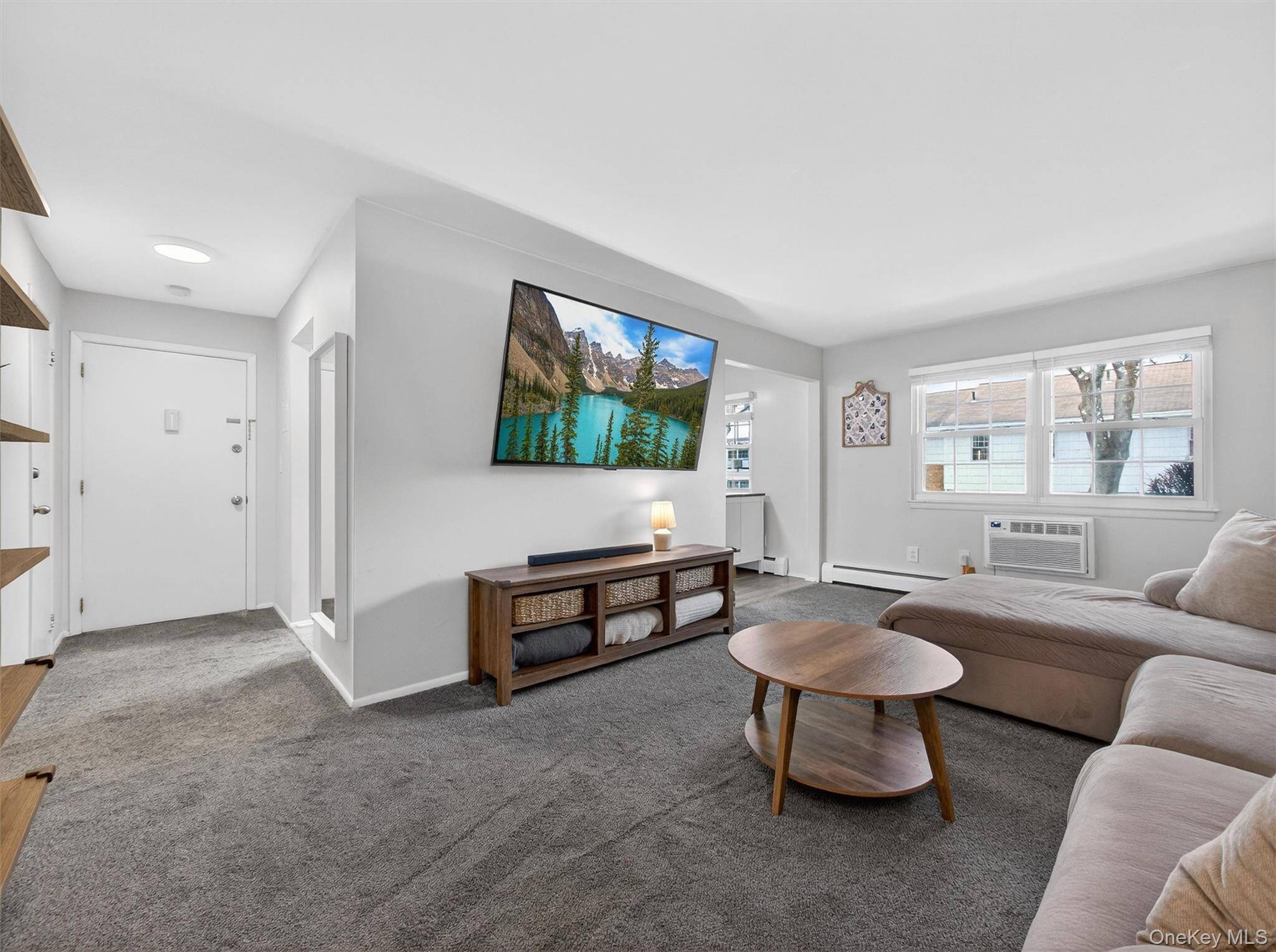 1 Bedroom Apartment for Sale in Suffern - New York - USA - 4