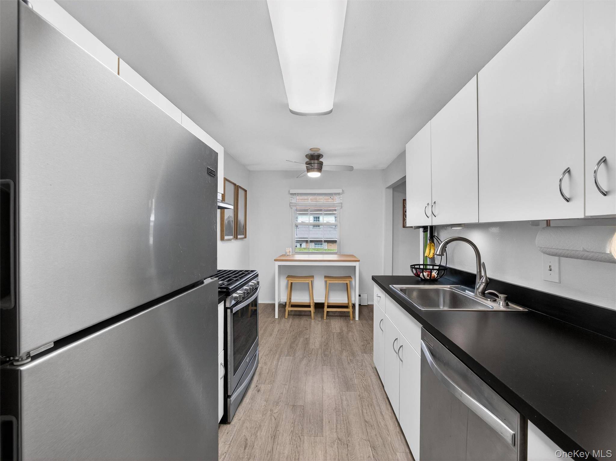 1 Bedroom Apartment for Sale in Suffern - New York - USA - 6