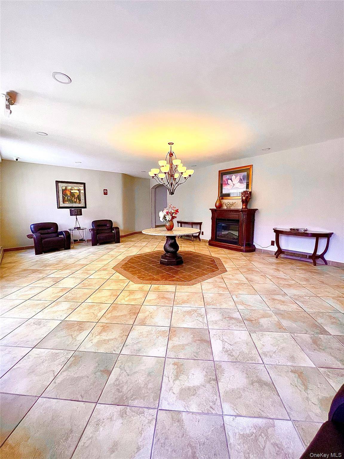 1 Bedroom Apartment for Sale in Suffern - New York - USA - 5