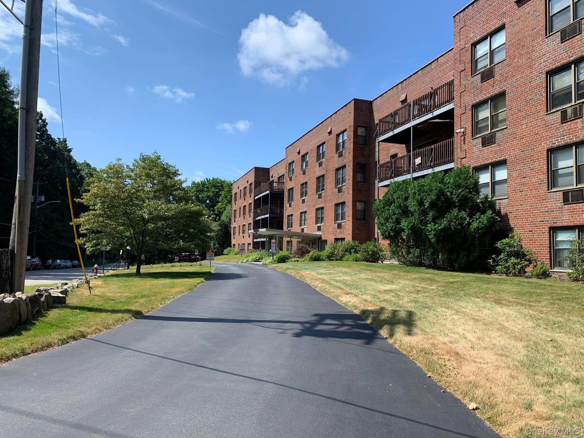 Apartamento com 1 Quartos à Venda em Suffern - Nova Iorque - EUA - 2