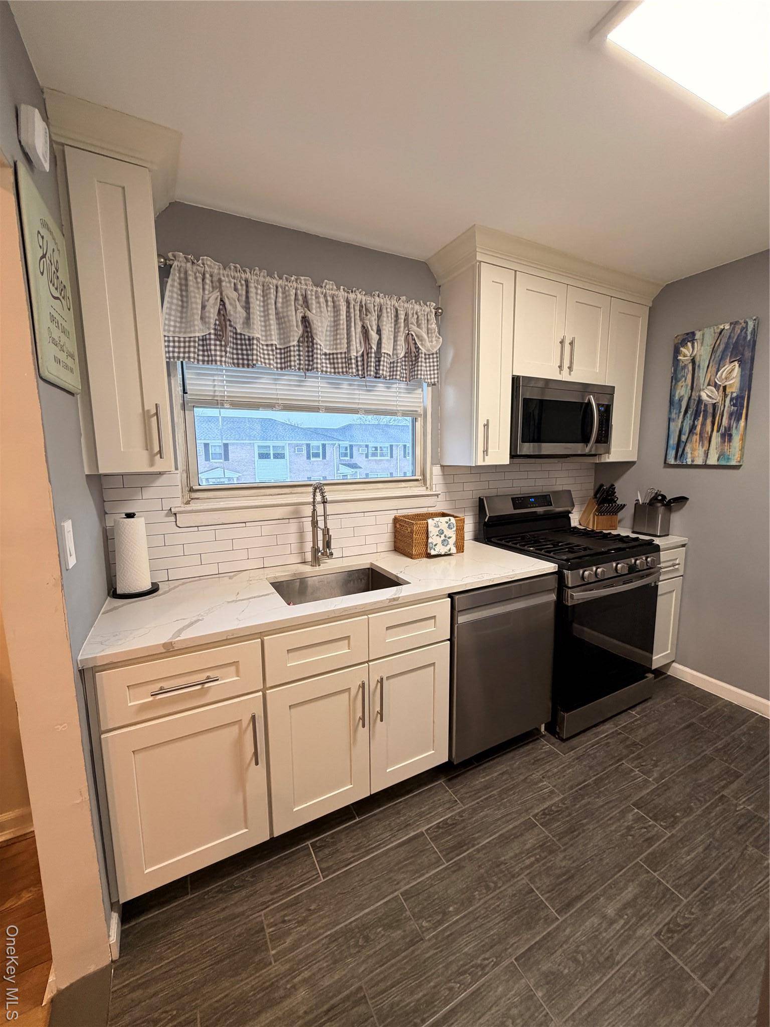 Apartamento com 2 Quartos à Venda em New Hyde Park - Nova Iorque - EUA - 6