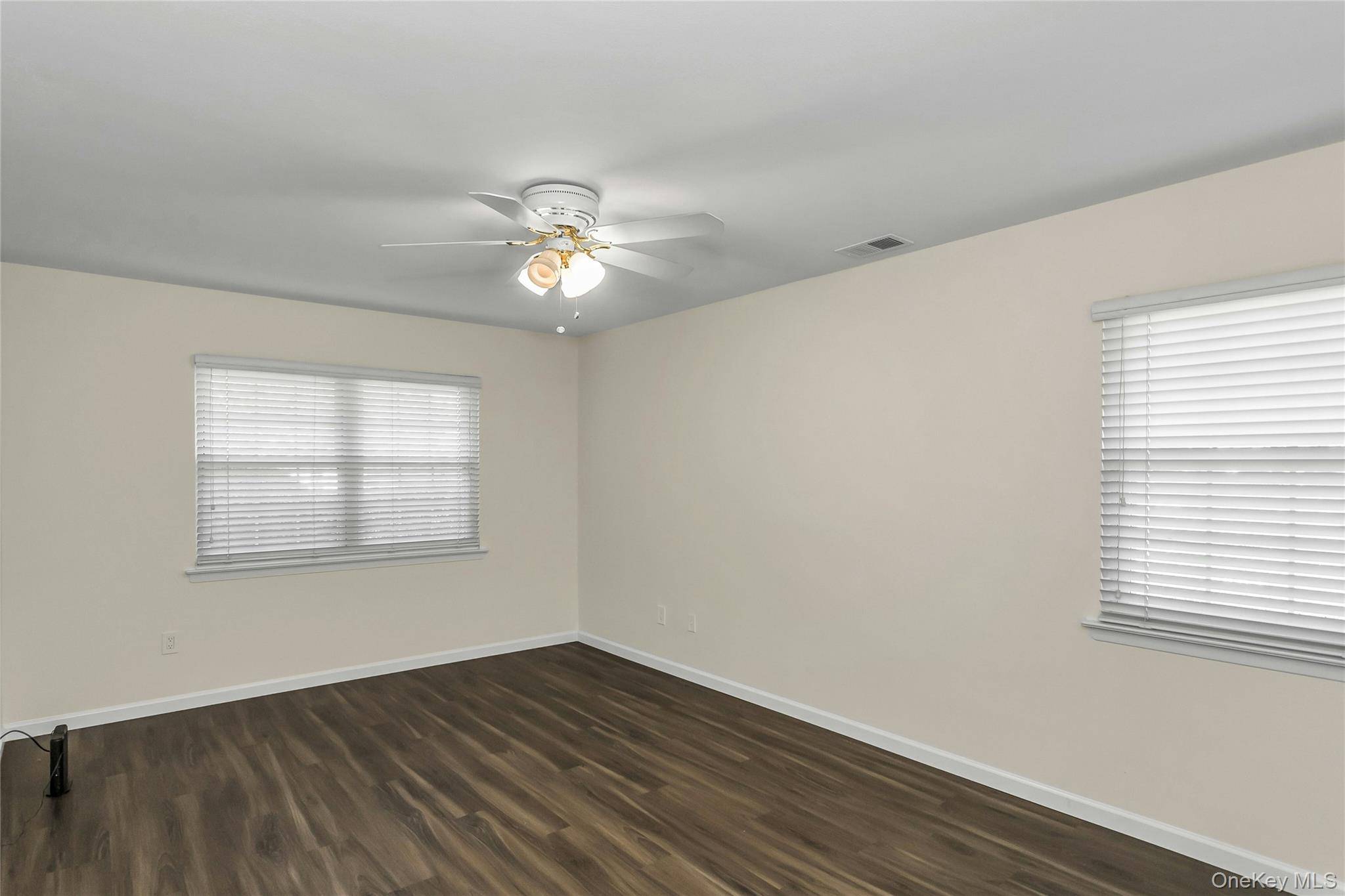 Apartamento com 2 Quartos à Venda em Plainview - Nova Iorque - EUA - 8