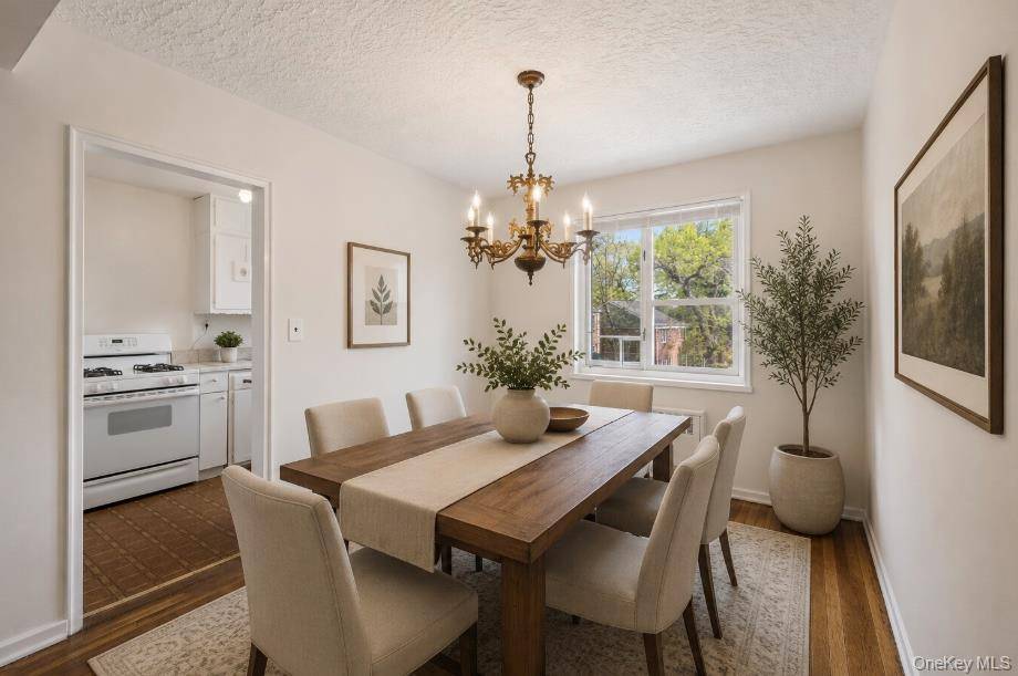 2 Bedroom Apartment for Sale in Queens Village - New York - USA - 7