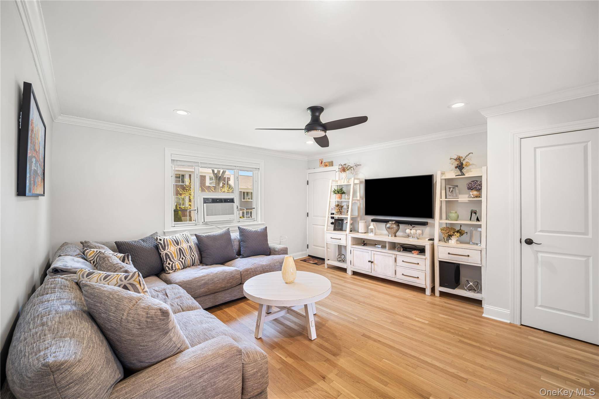 Apartamento com 2 Quartos à Venda em Queens Village - Nova Iorque - EUA - 4