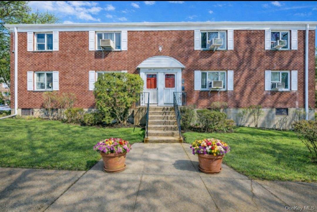 Apartamento com 2 Quartos à Venda em Queens Village - Nova Iorque - EUA - 1