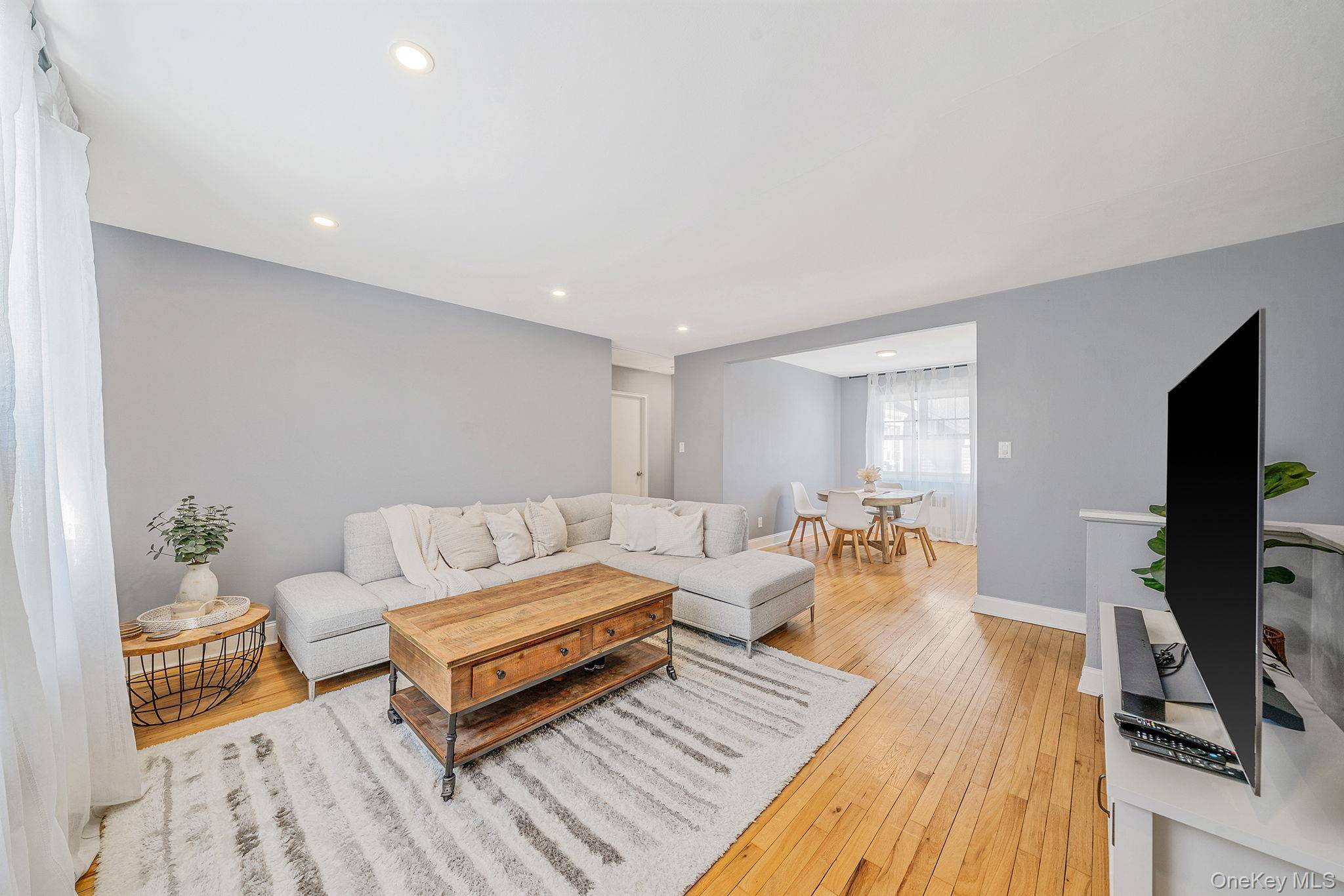 Apartamento com 2 Quartos à Venda em Queens Village - Nova Iorque - EUA - 8