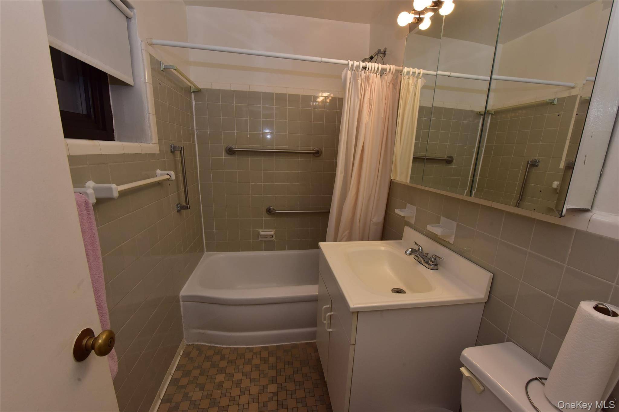 Apartamento com 2 Quartos à Venda em Queens Village - Nova Iorque - EUA - 8