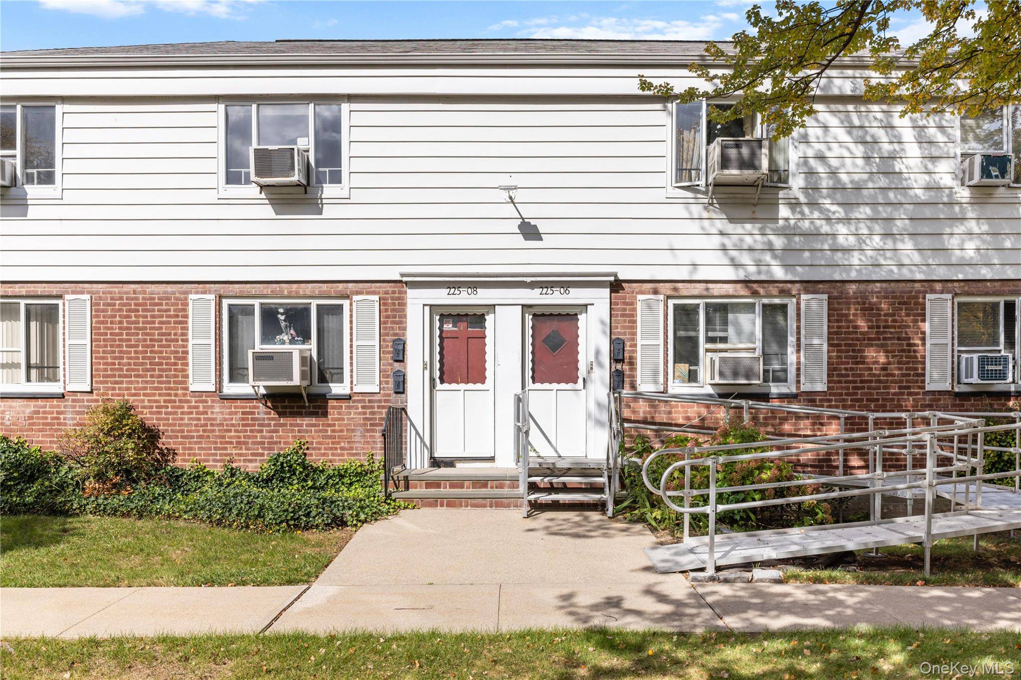 Apartamento com 2 Quartos à Venda em Queens Village - Nova Iorque - EUA - 3