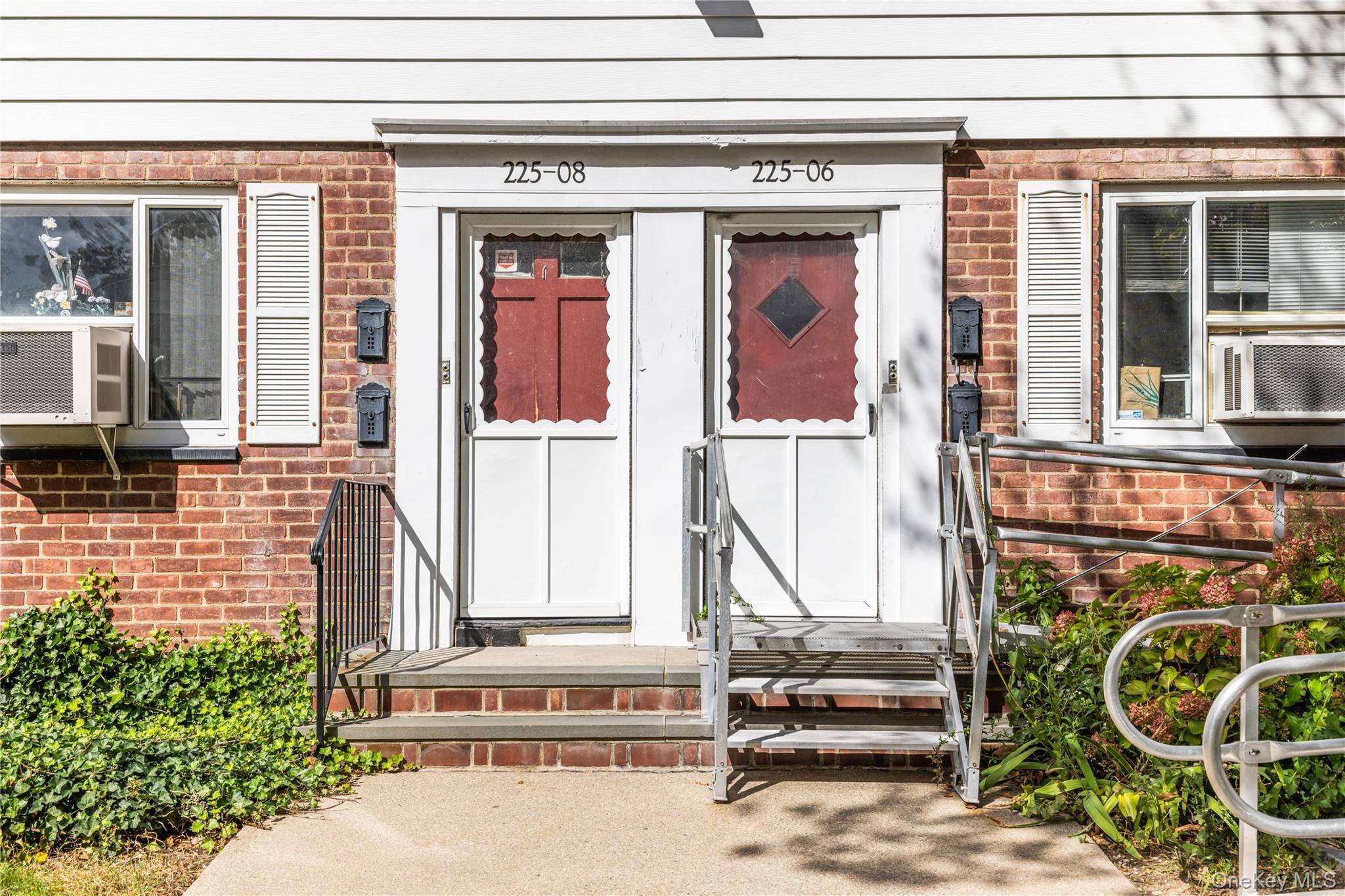 Apartamento com 2 Quartos à Venda em Queens Village - Nova Iorque - EUA - 4