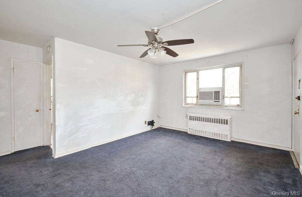 Apartamento com 2 Quartos à Venda em Queens Village - Nova Iorque - EUA - 4