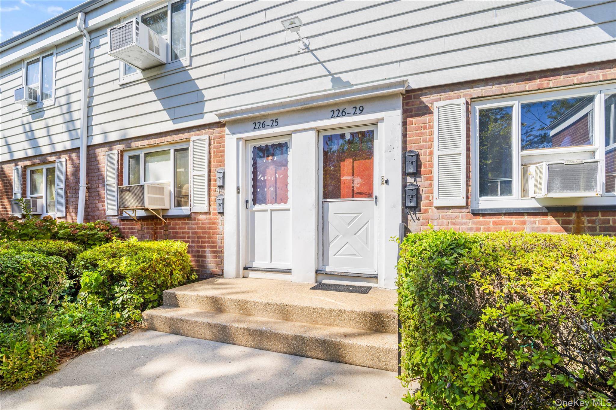 Apartamento com 2 Quartos à Venda em Queens Village - Nova Iorque - EUA - 4