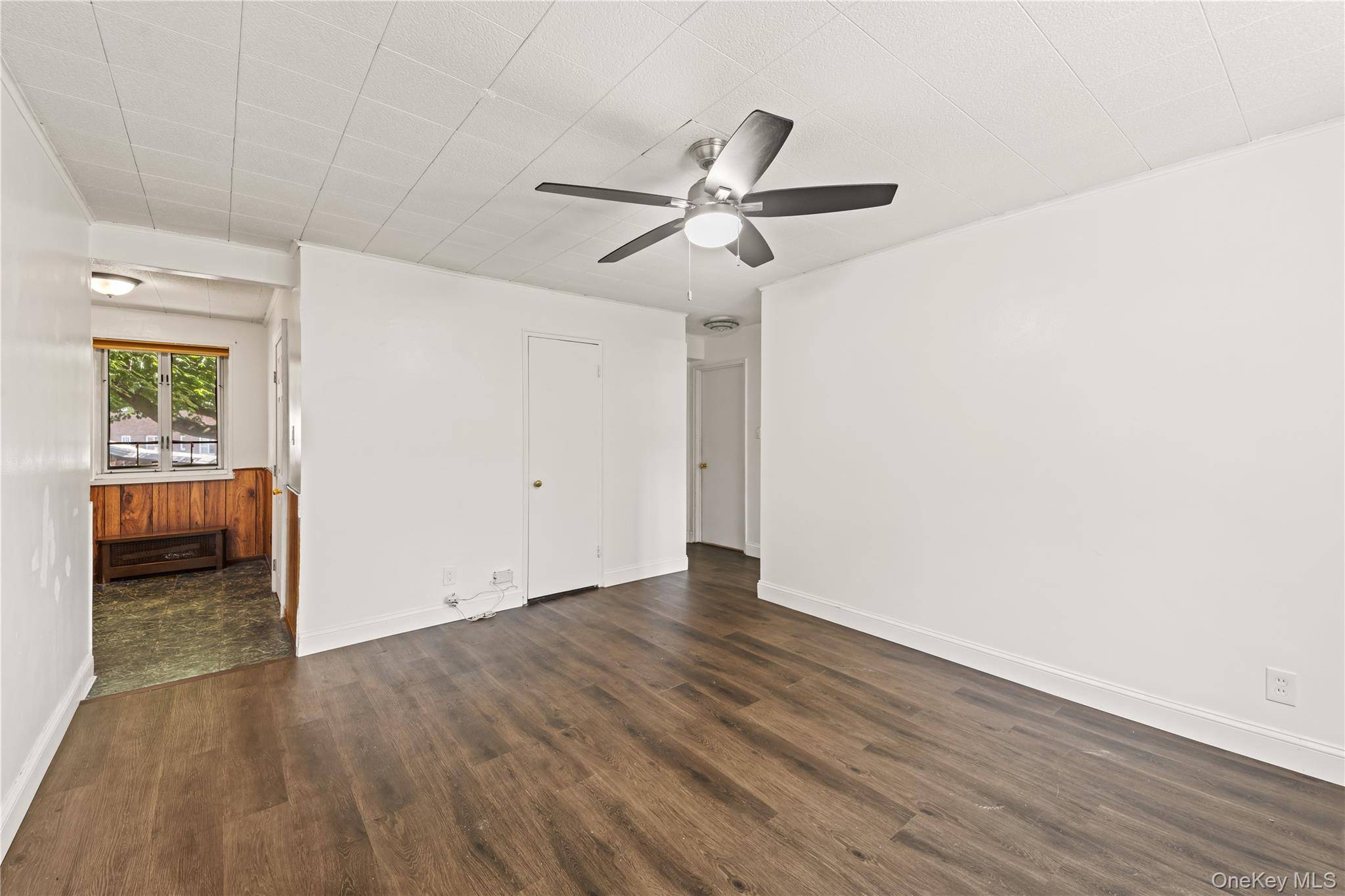 Apartamento com 2 Quartos à Venda em Queens Village - Nova Iorque - EUA - 3