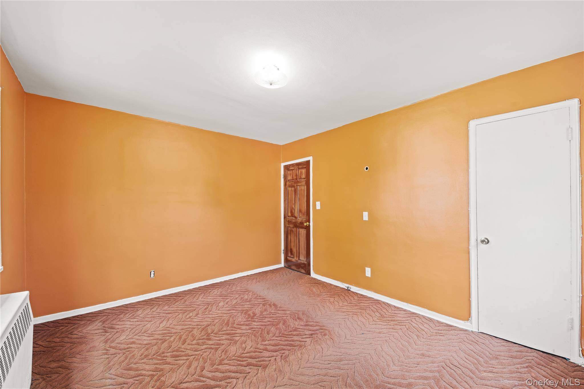 2 Bedroom Apartment for Sale in Queens Village - New York - USA - 8