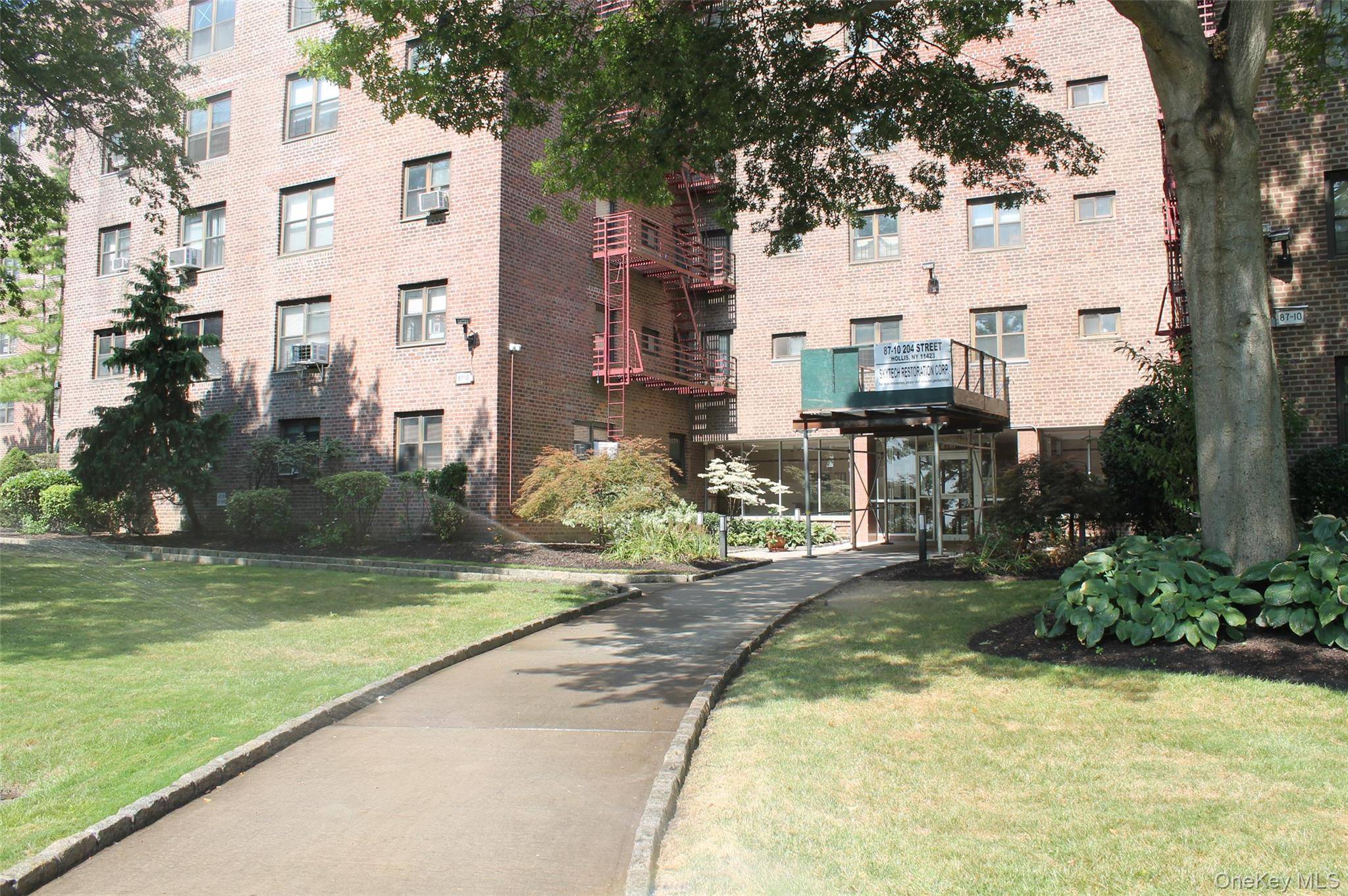 Apartamento com 2 Quartos à Venda em Queens Village - Nova Iorque - EUA - 1