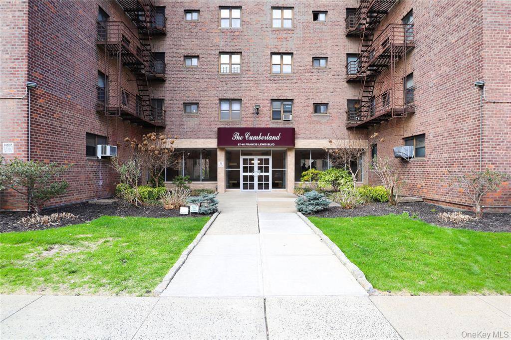 Apartamento con 2 Dormitorios en Venta en Queens Village - Nueva York - EE. UU. - 1