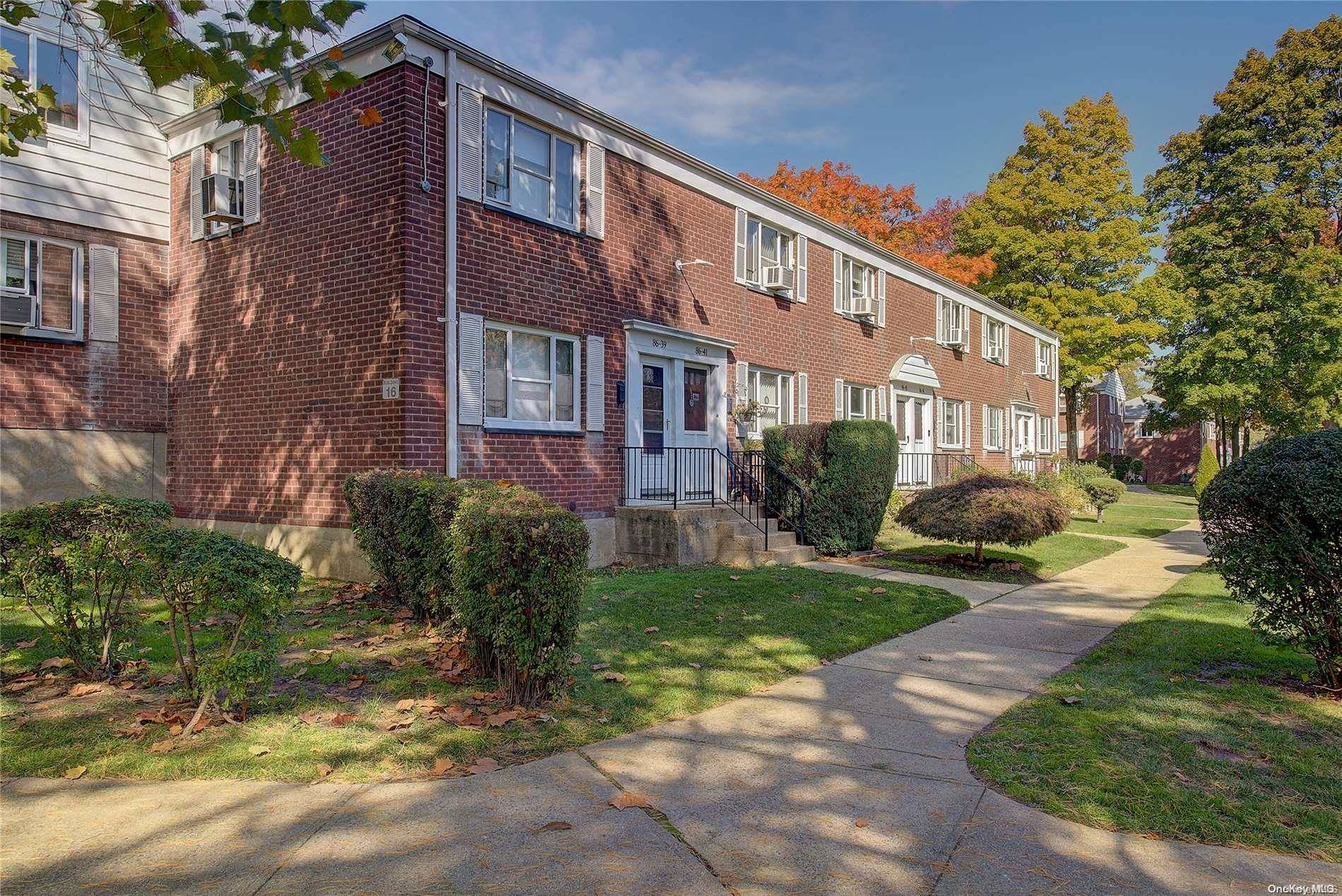 Apartamento com 2 Quartos à Venda em Queens Village - Nova Iorque - EUA - 3