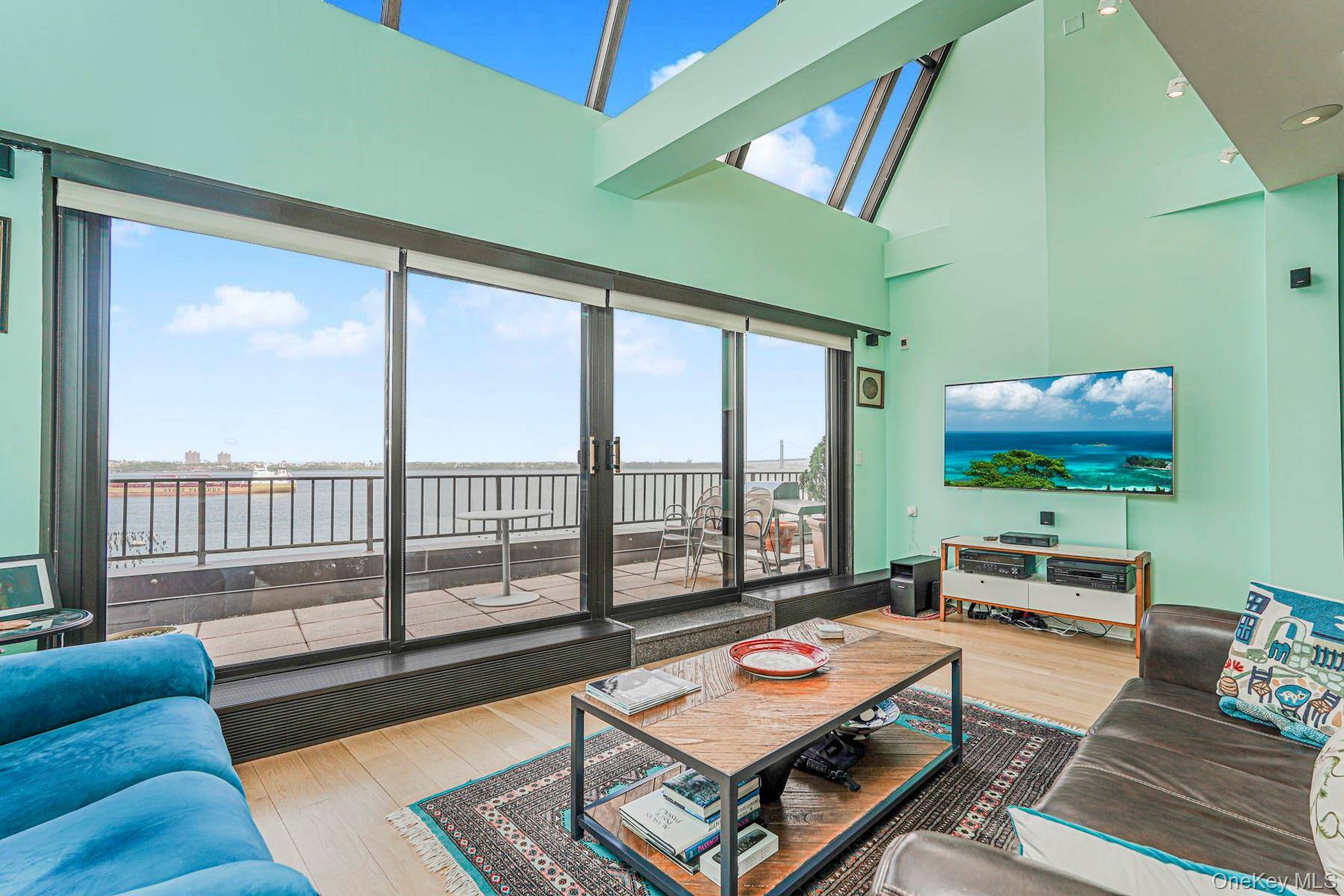 Apartamento com 2 Quartos à Venda em Staten Island - Nova Iorque - EUA - 2