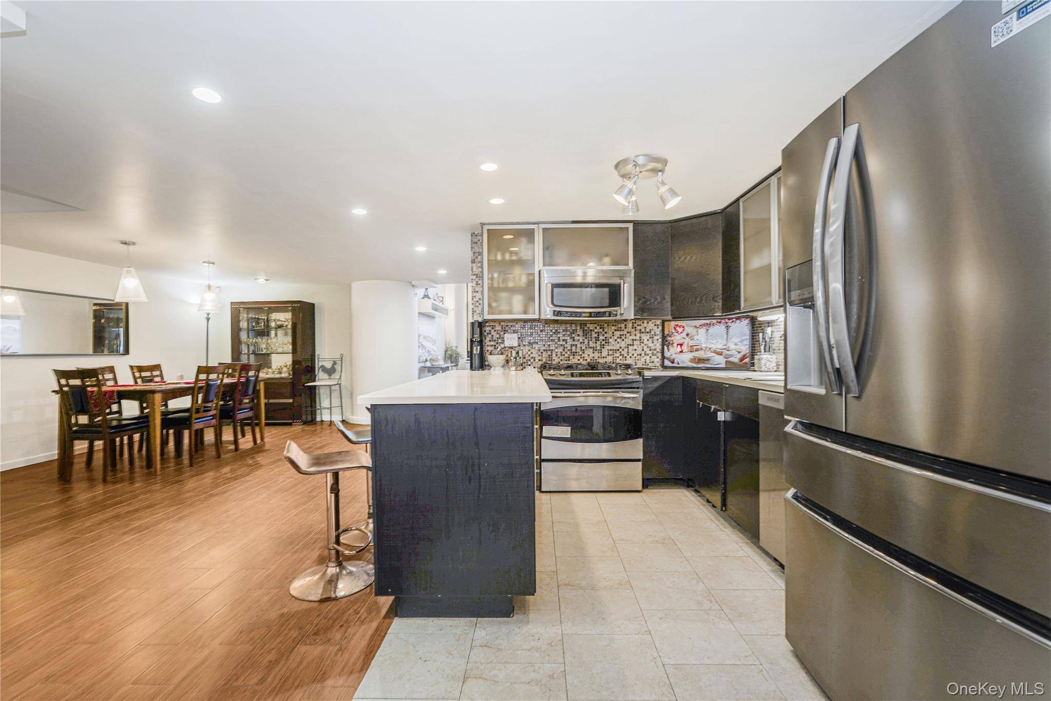 Apartamento com 2 Quartos à Venda em Staten Island - Nova Iorque - EUA - 3