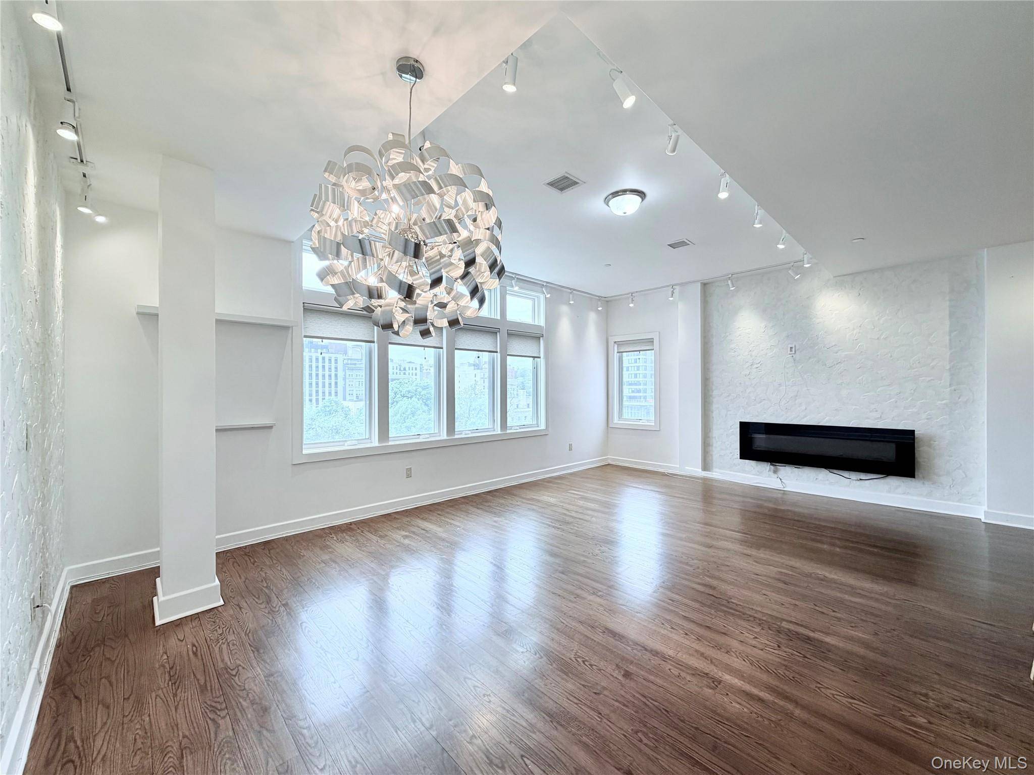 Apartamento com 2 Quartos à Venda em Staten Island - Nova Iorque - EUA - 1