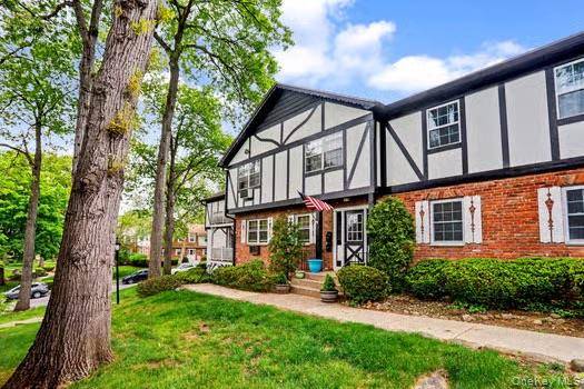 Apartamento com 2 Quartos à Venda em Suffern - Nova Iorque - EUA - 2