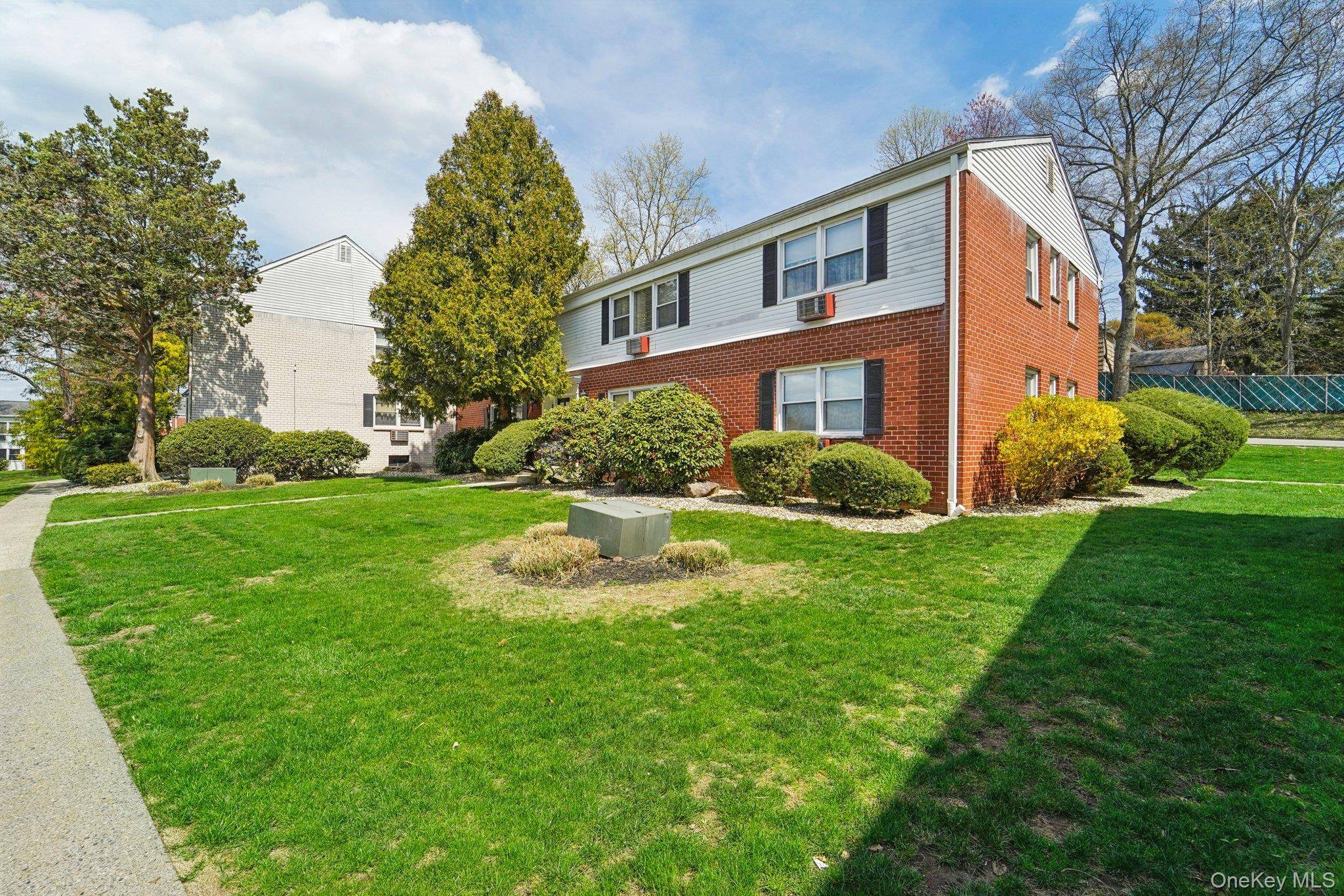 Apartamento com 2 Quartos à Venda em Suffern - Nova Iorque - EUA - 2