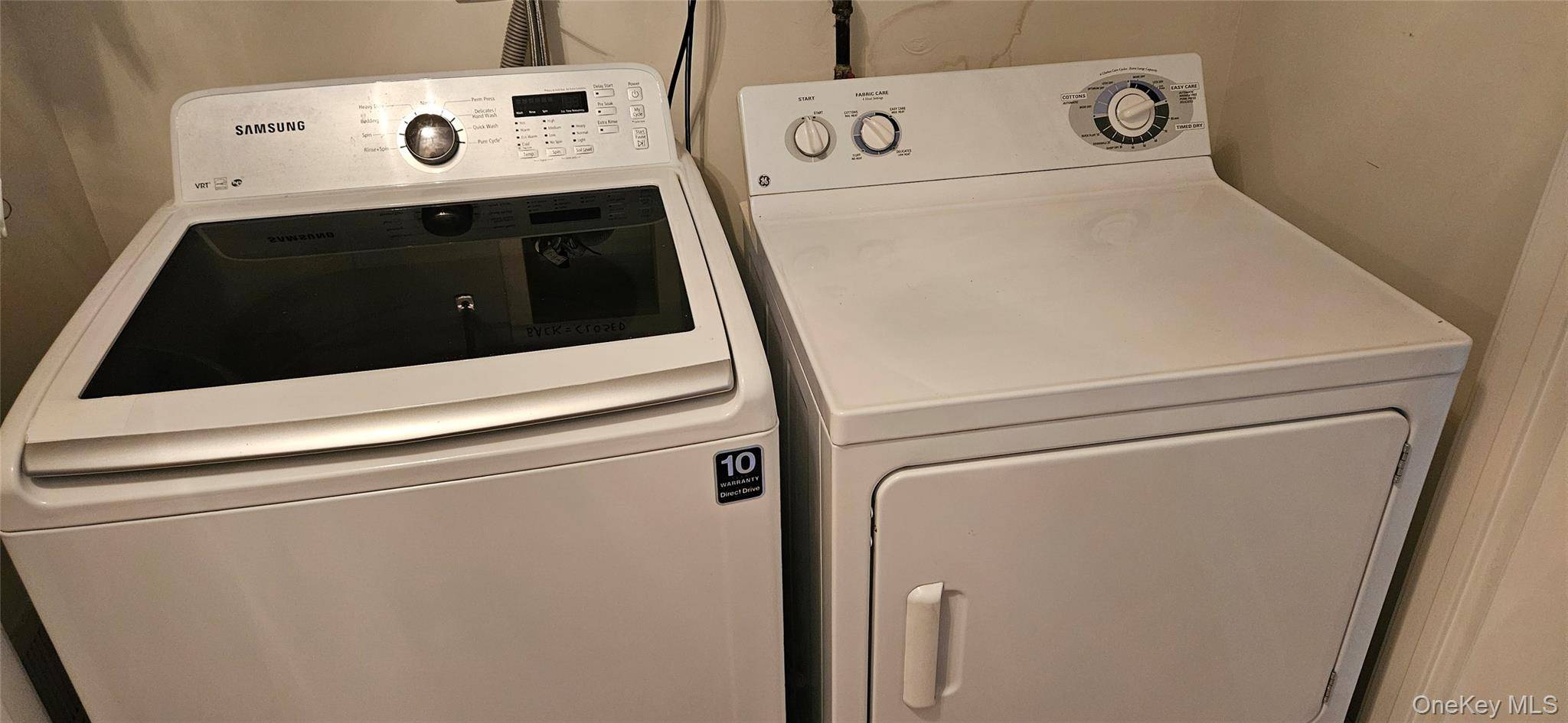 2 Bedroom Apartment for Sale in Suffern - New York - USA - 6