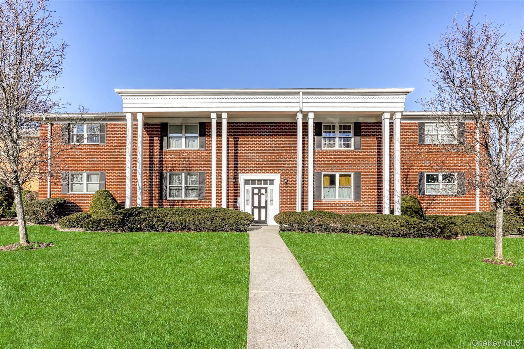 Apartamento com 2 Quartos à Venda em Suffern - Nova Iorque - EUA - 1