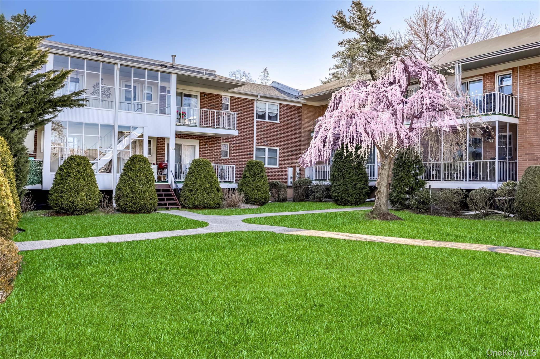 Apartamento com 2 Quartos à Venda em Suffern - Nova Iorque - EUA - 2