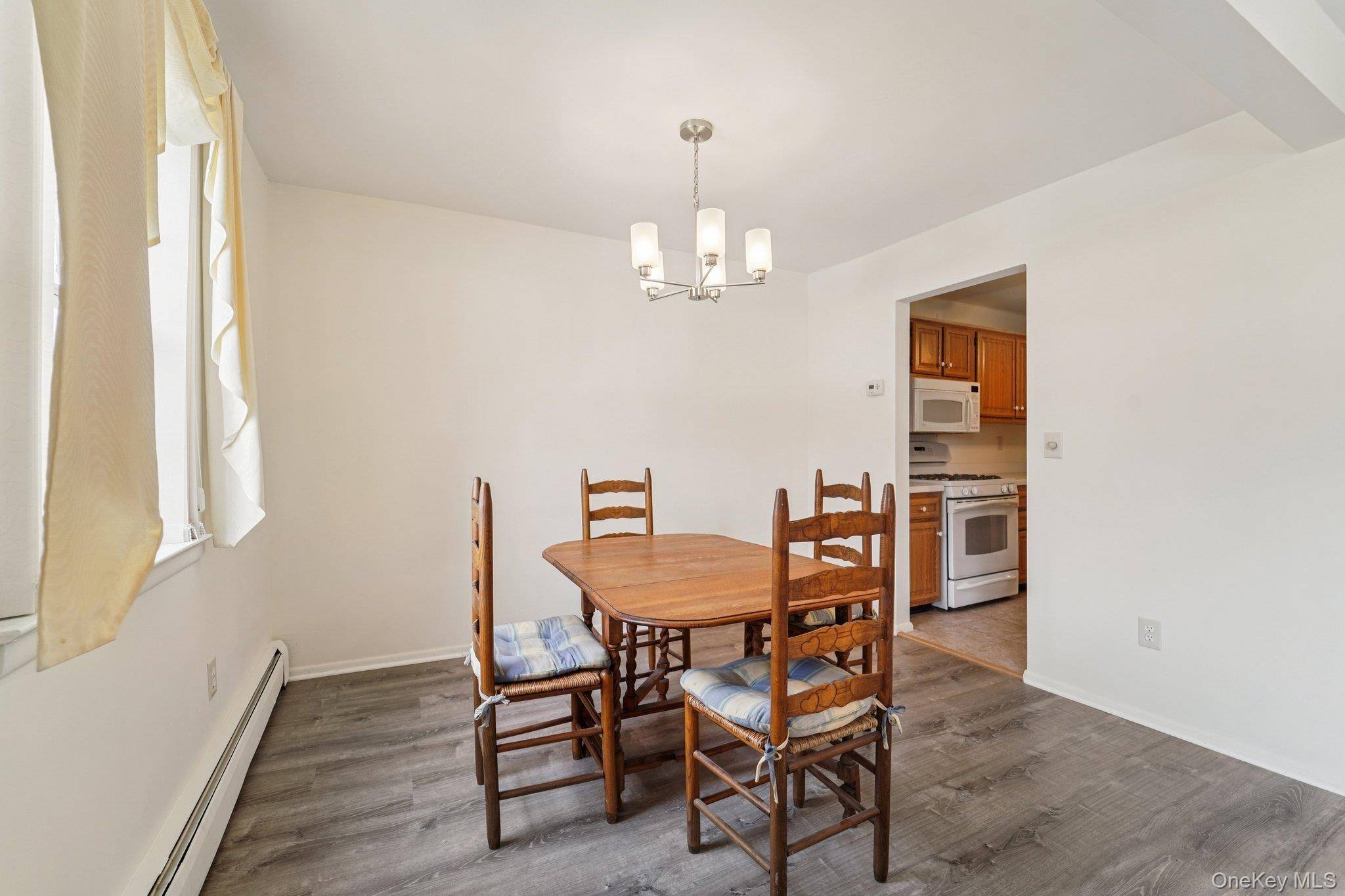Apartamento com 2 Quartos à Venda em Suffern - Nova Iorque - EUA - 8