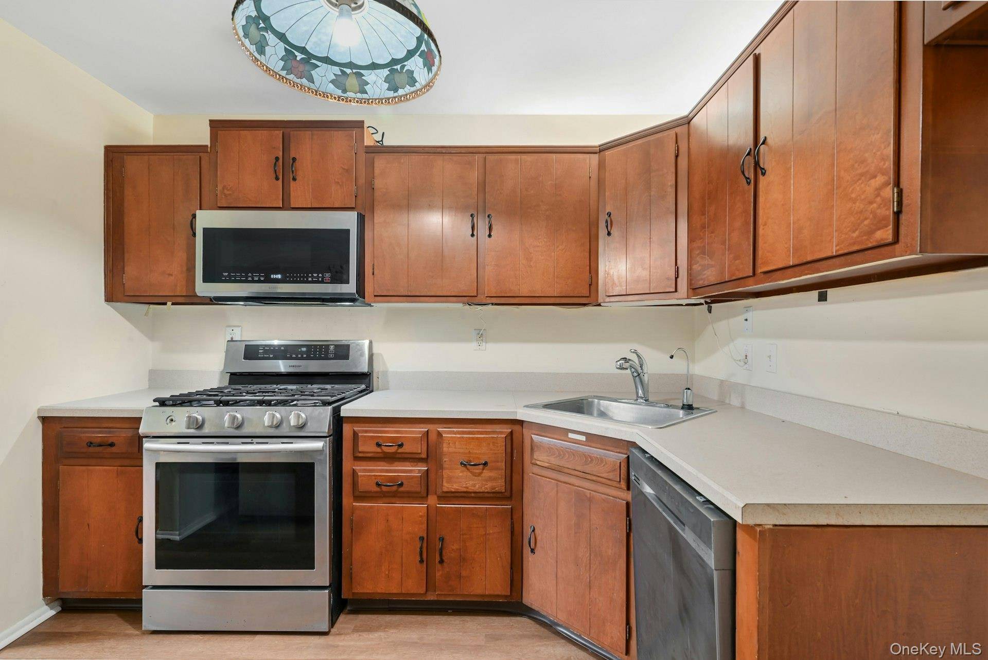 Apartamento com 2 Quartos à Venda em Suffern - Nova Iorque - EUA - 5