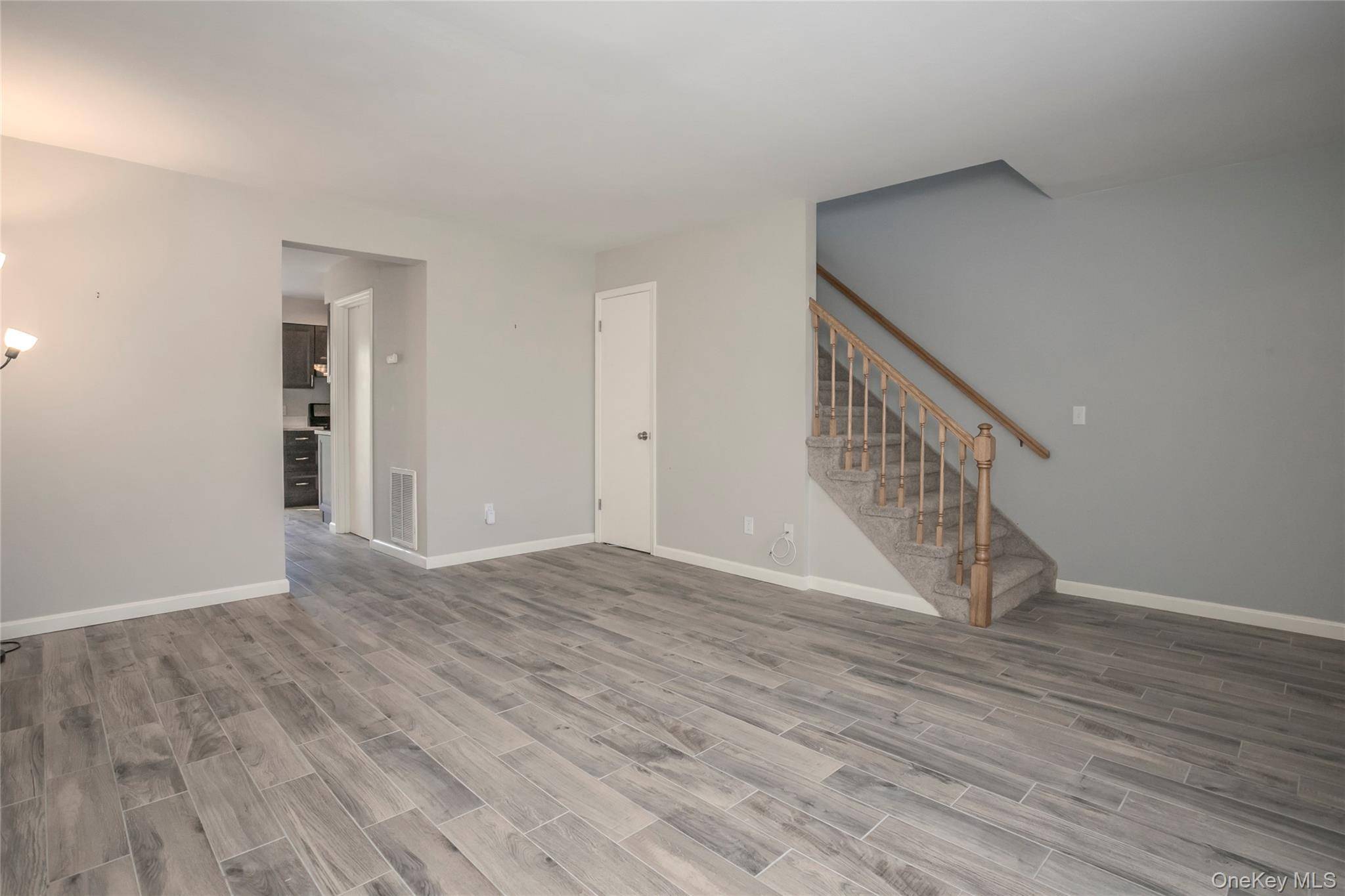 Apartamento com 2 Quartos à Venda em Warwick - Nova Iorque - EUA - 3