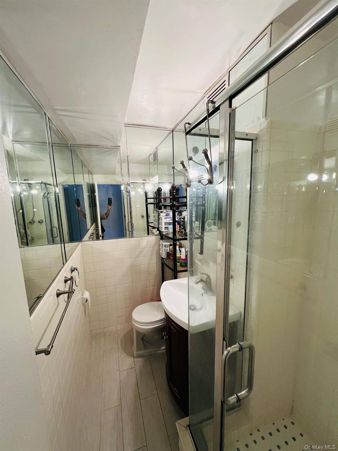 3 Bedroom Apartment for Sale in Queens Village - New York - USA - 7