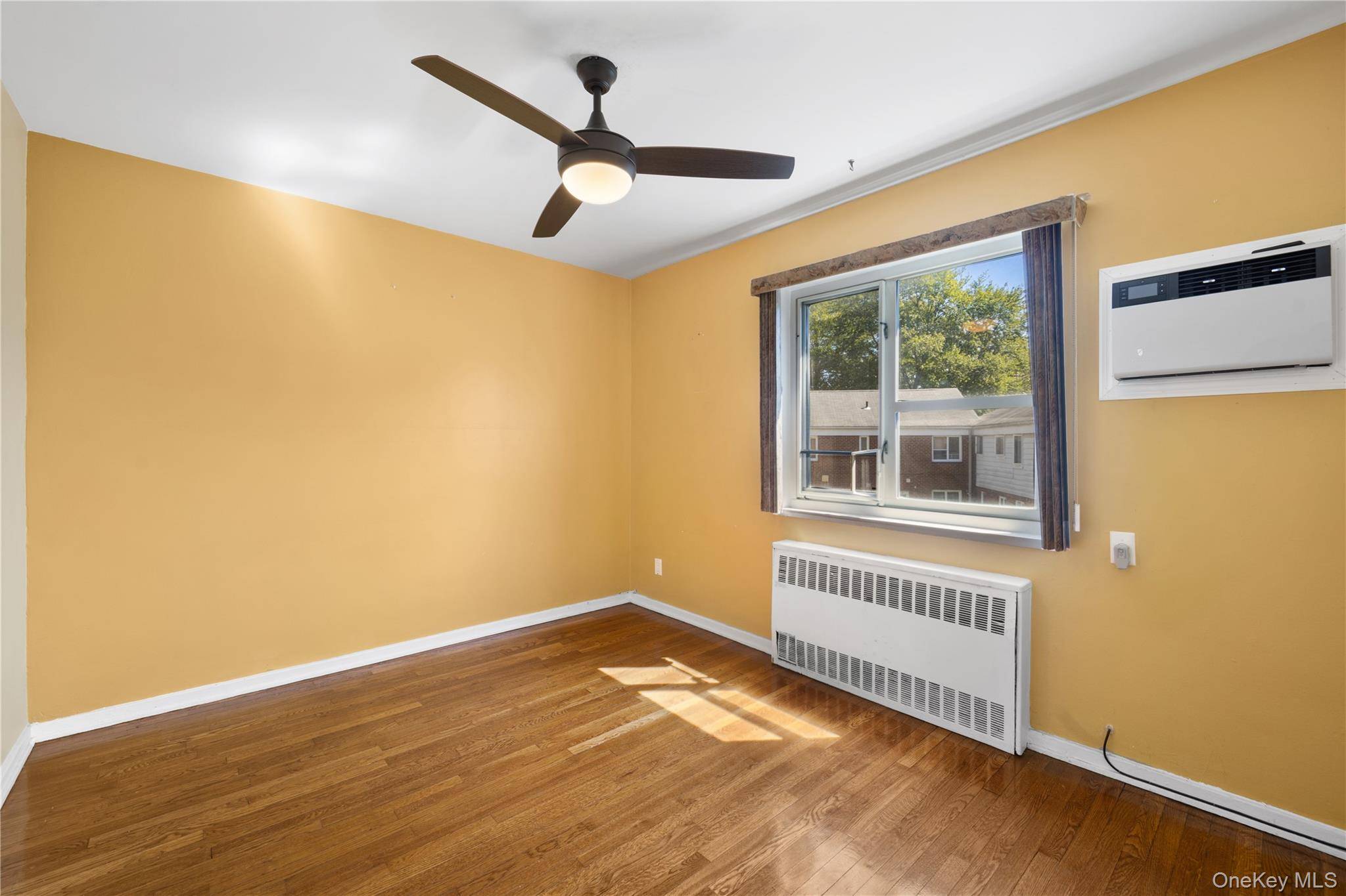 Apartamento com 3 Quartos à Venda em Queens Village - Nova Iorque - EUA - 8