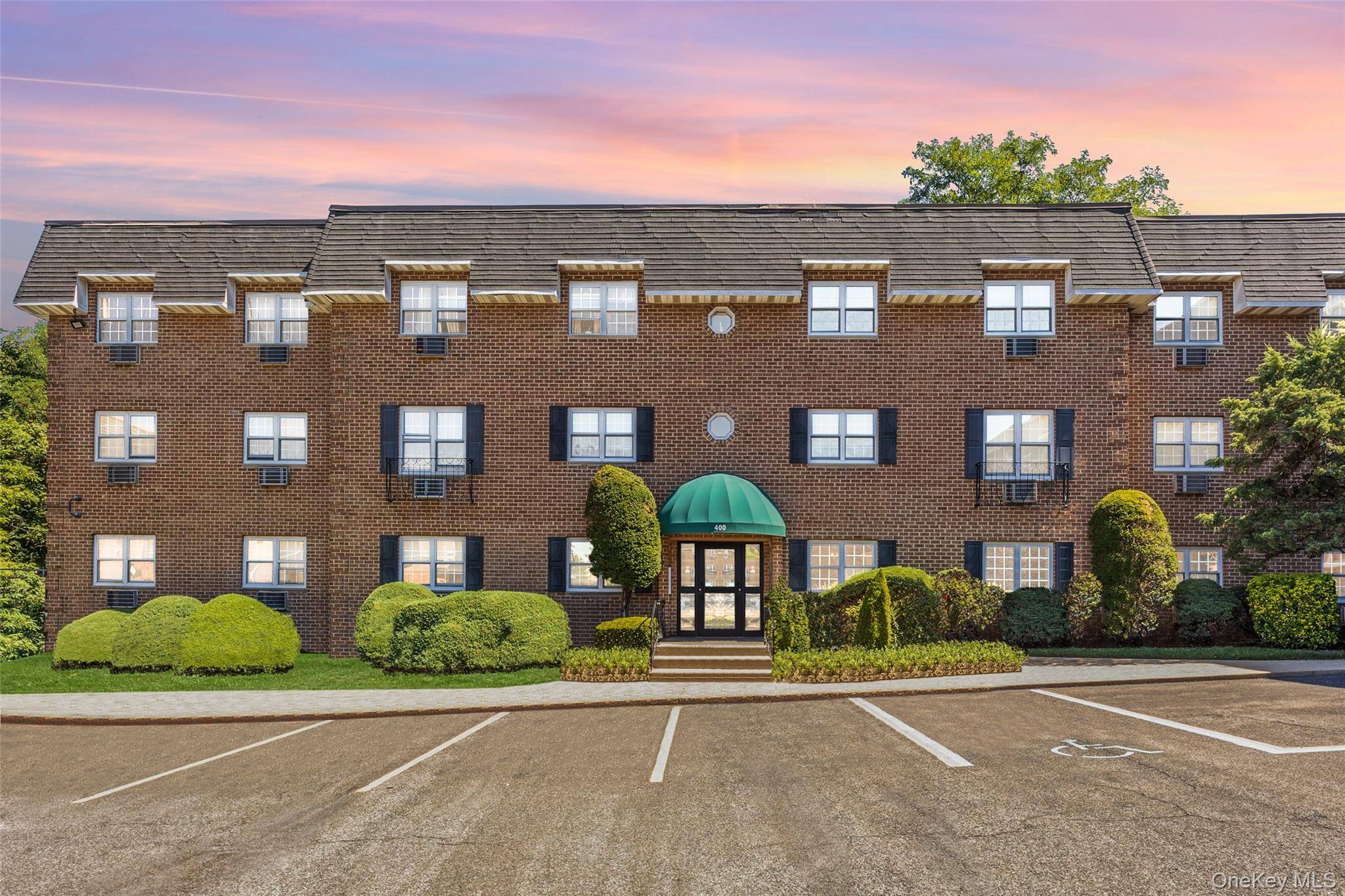 Apartamento com 3 Quartos à Venda em Staten Island - Nova Iorque - EUA - 1