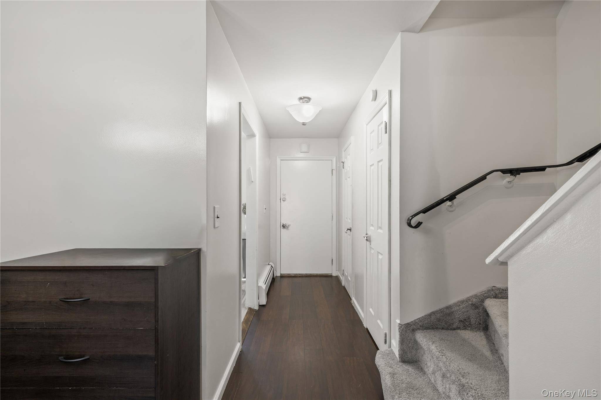 3 Bedroom Apartment for Sale in Suffern - New York - USA - 5