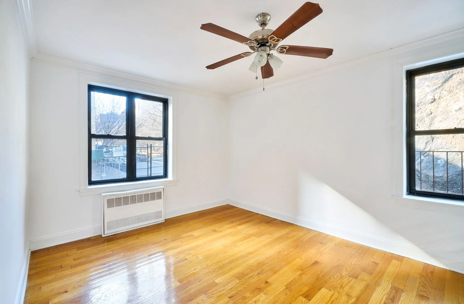 Apartamento de 1 Dormitório à Venda em 245 Bennett Avenue – Manhattan, Nova Iorque – NY - 4