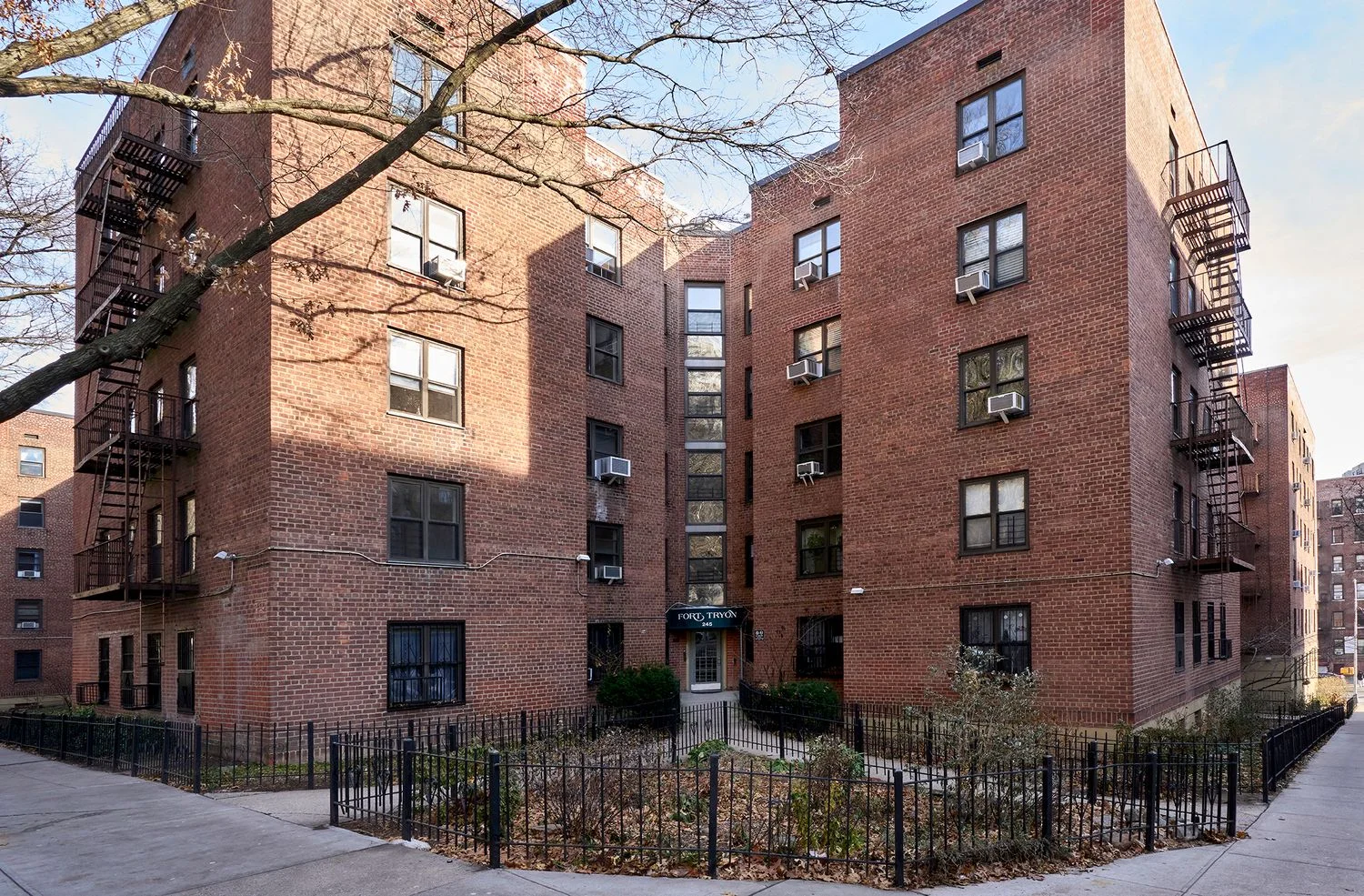 Apartamento de 1 Dormitório à Venda em 245 Bennett Avenue – Manhattan, Nova Iorque – NY - 7