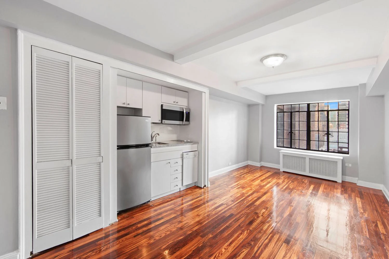Apartamento de 1 Dormitorio en Venta en 45 Tudor City Place – Manhattan – Nueva York – NY - 1