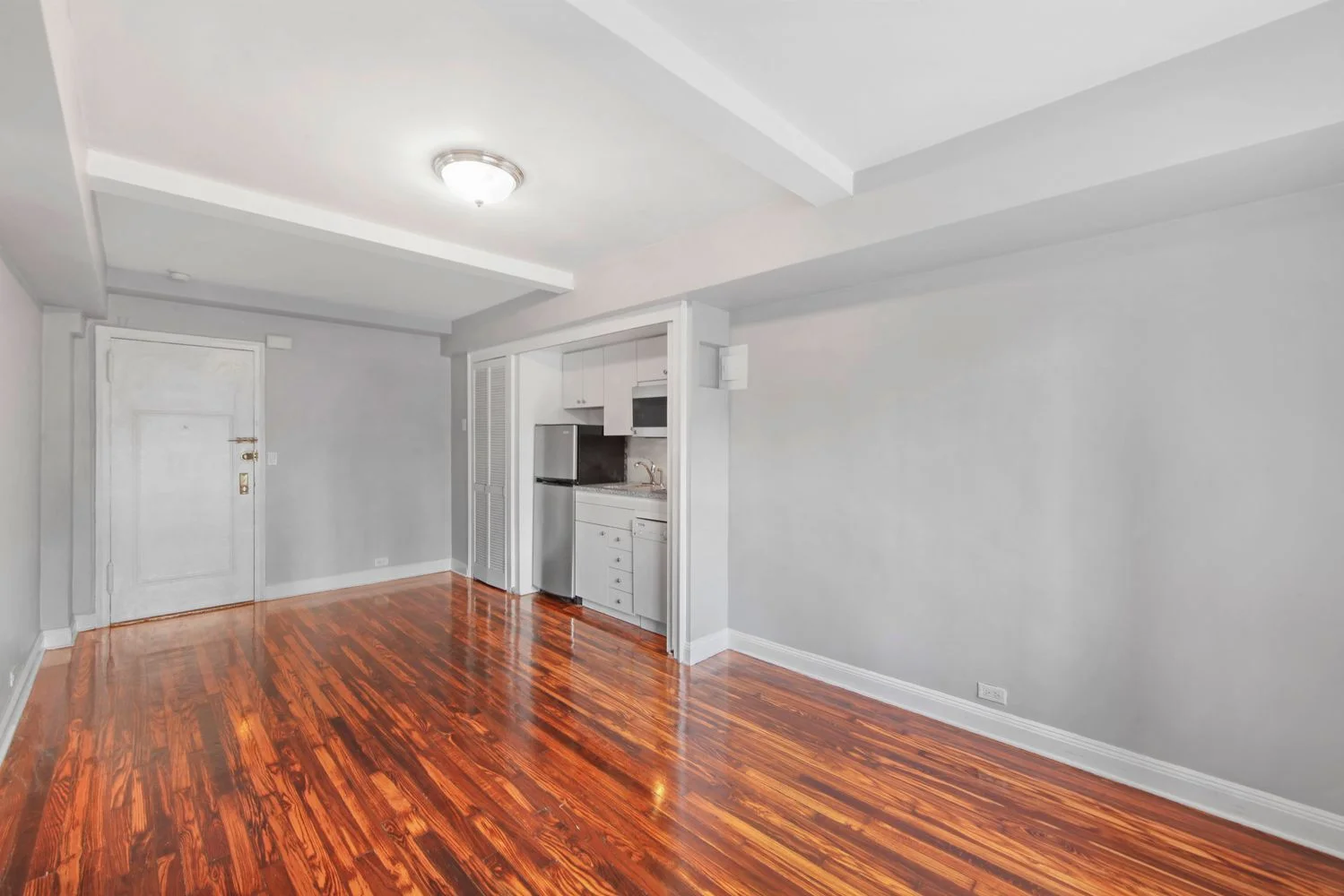 Apartamento de 1 Dormitorio en Venta en 45 Tudor City Place – Manhattan – Nueva York – NY - 3