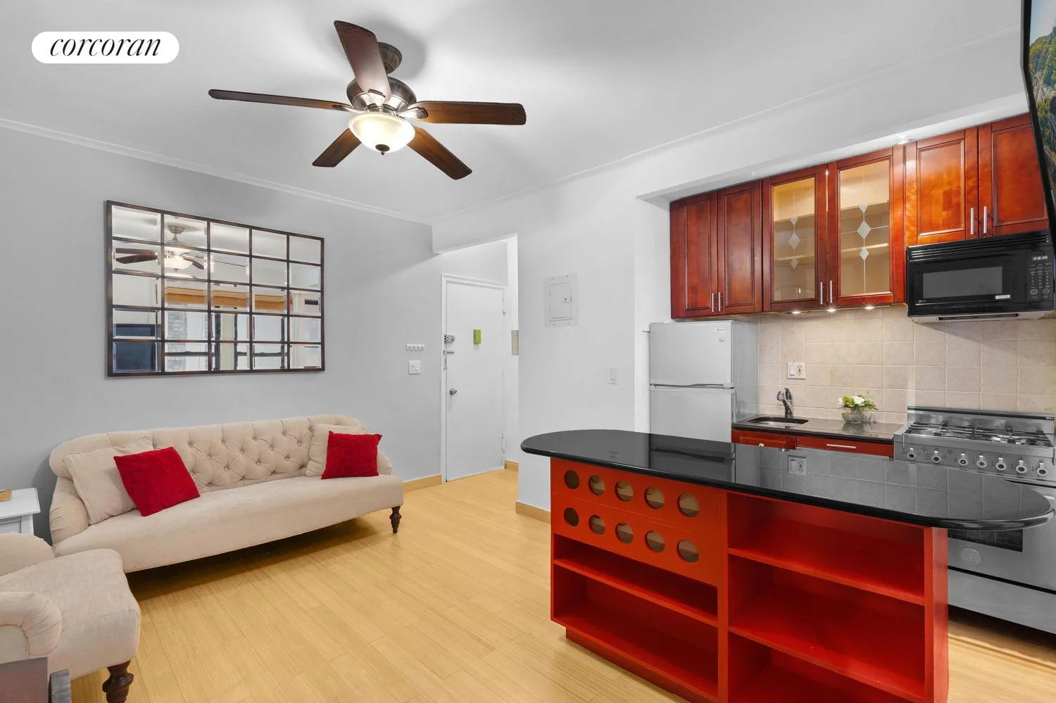 Apartamento de 1 Dormitório à Venda em 461 West 44th Street – Manhattan, Nova Iorque – NY - 1